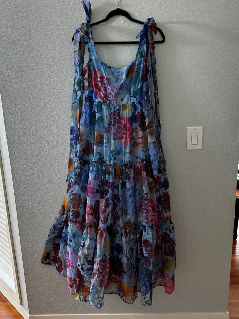 NWT Francescas Rosie French SMALL Alahna Dress Tie Strap Floral Tiered Maxi